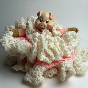 Vintage FCM 1995‎ Pig Ruffle Crochet Christmas Tree Topper Pink White Novelty